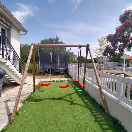 Maison Familiale 4 Chambres, Proche Commerces Et Casa de Férias