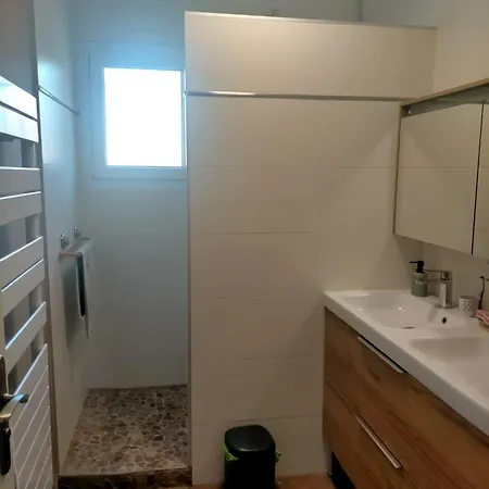 Maison Familiale 4 Chambres, Proche Commerces Et בית נופש *