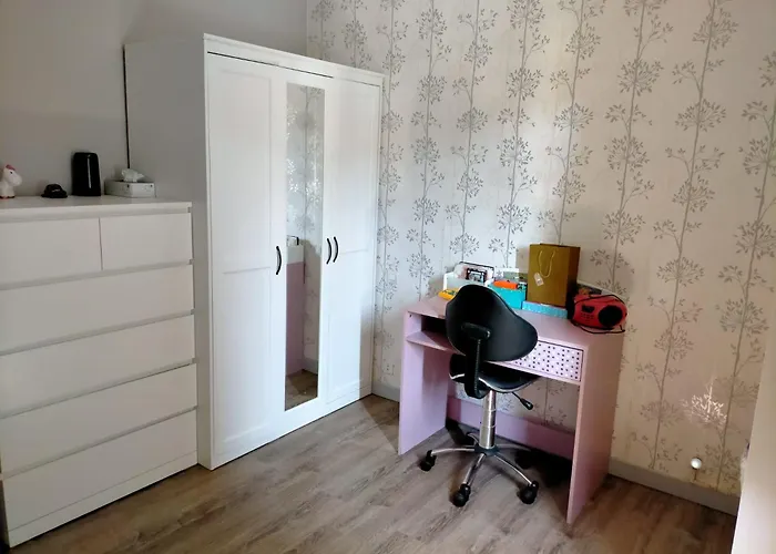 Сasa de vacaciones Maison Familiale 4 Chambres, Proche Commerces Et