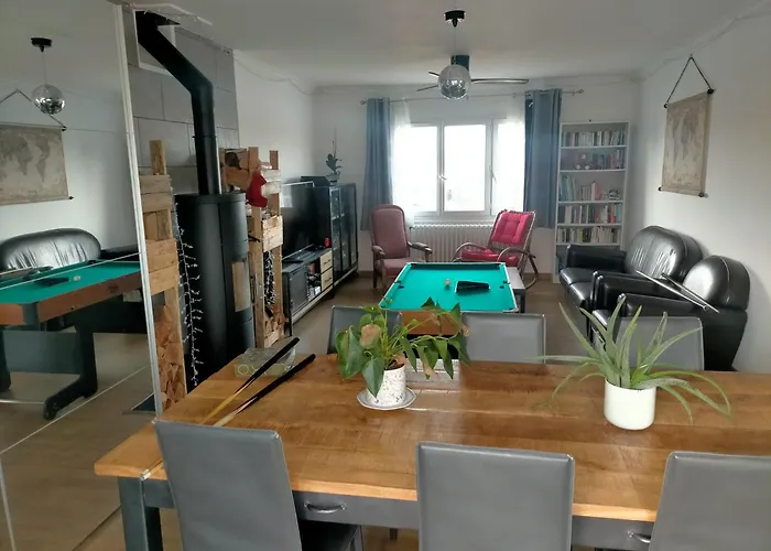 Сasa de vacaciones Maison Familiale 4 Chambres, Proche Commerces Et