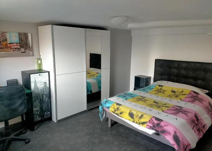 Maison Familiale 4 Chambres, Proche Commerces Et Сasa de vacaciones Châtelaillon-Plage